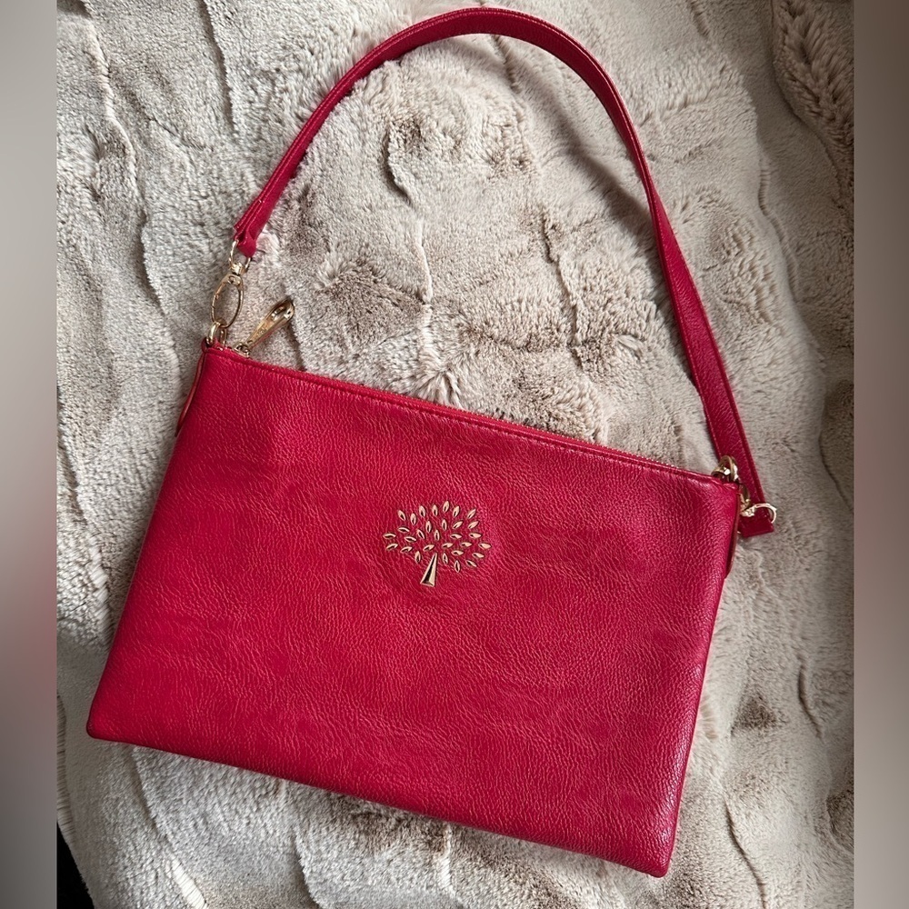 Fashion brand shoulder bag; inspired by Mulberry